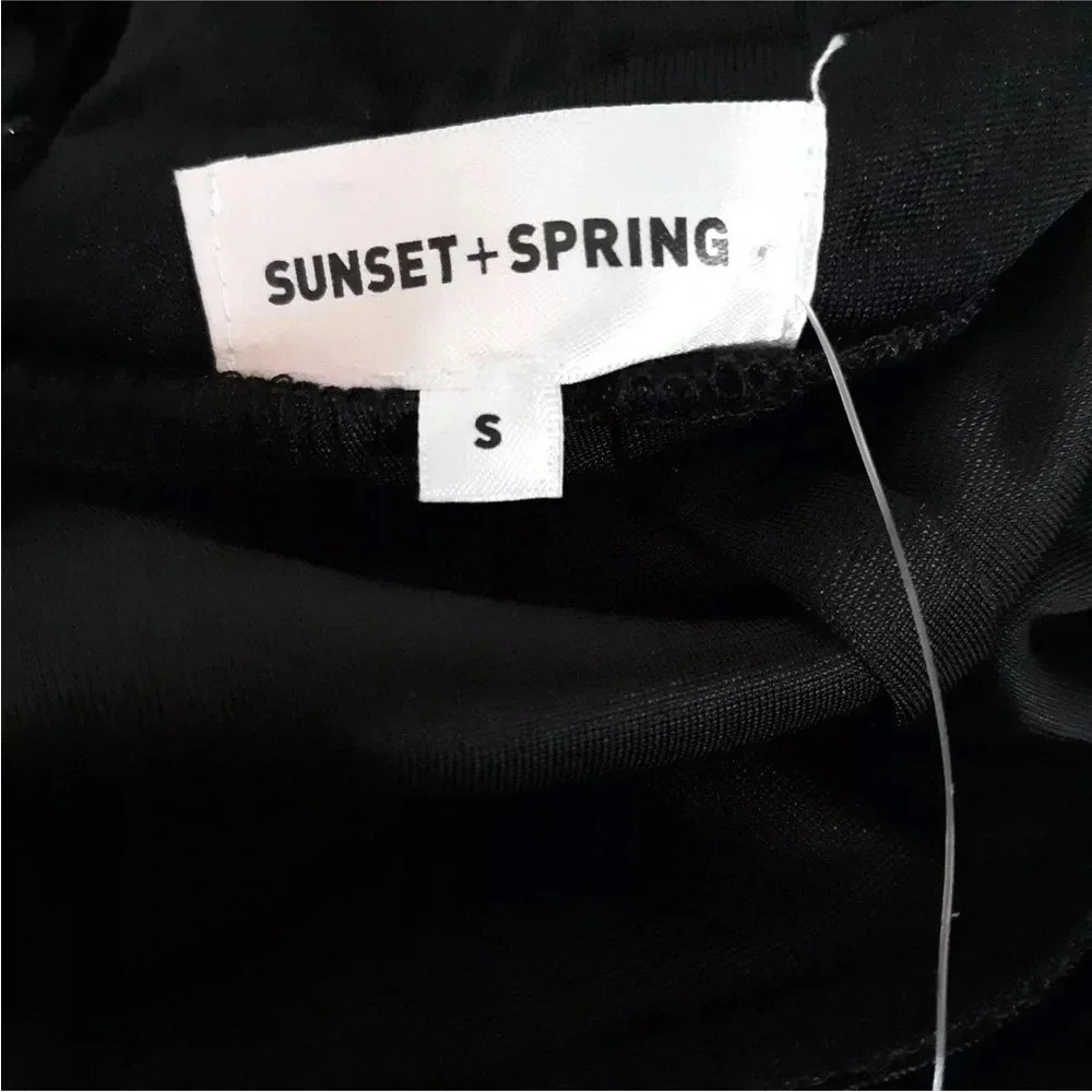 Bloomingdale's BLACK Sunset + Spring Crushed Velvet Sexy Jumpsuit Size Small NWT - Picture 5 of 12